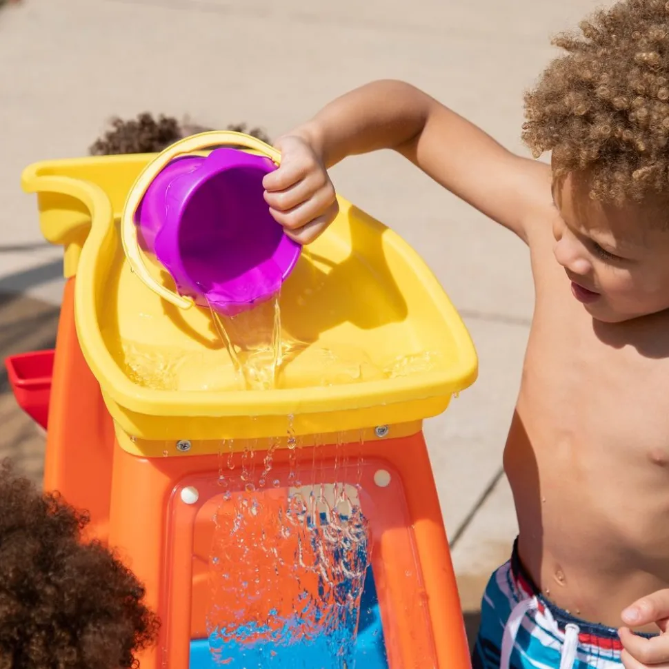 Car Wash Splash Center™ - 13 Piece Water Play Table