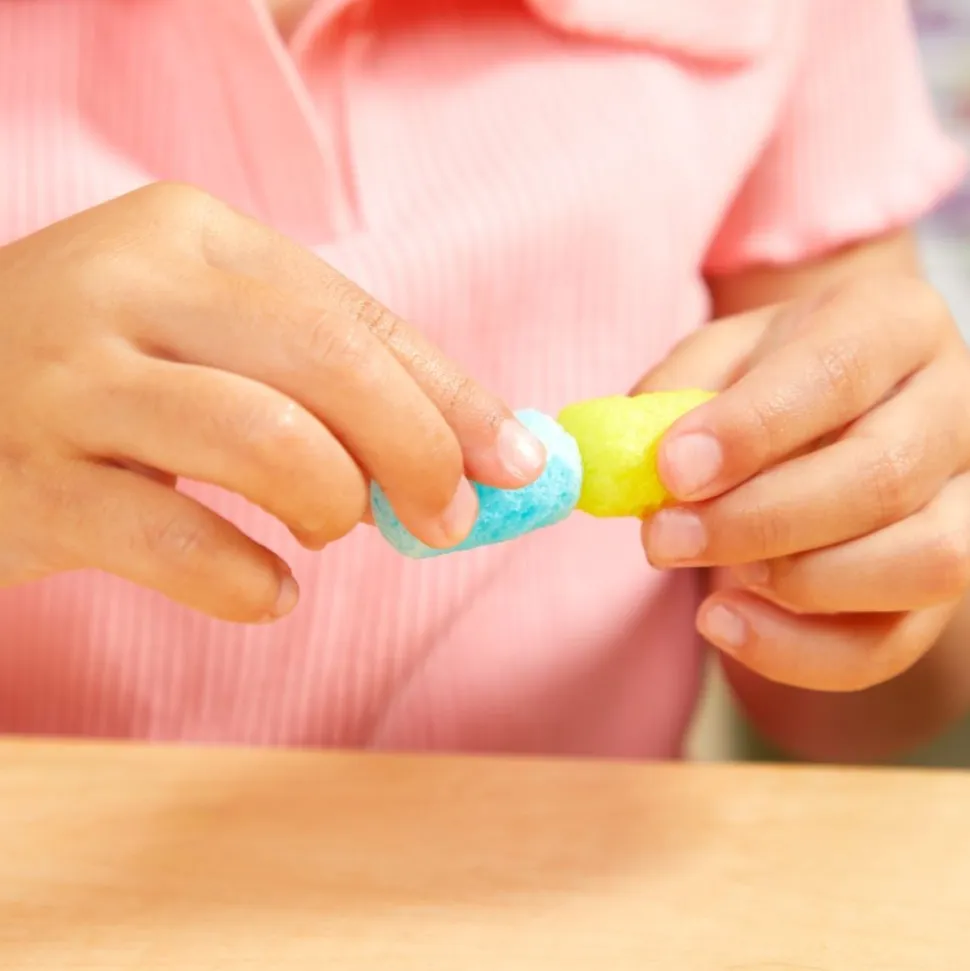Colorations® 3D Building Puffs - 2400 Pieces