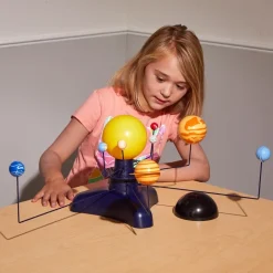 GeoSafari® Motorized Solar System