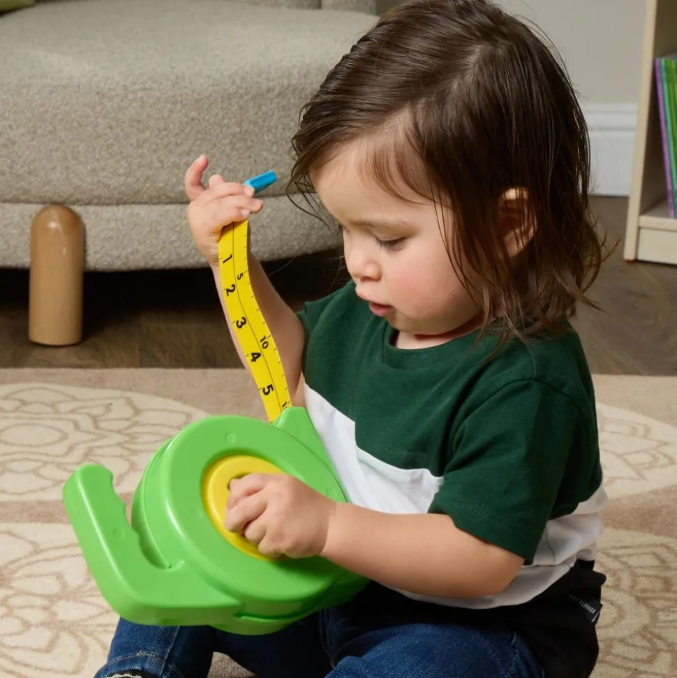 How Long Is It? Measuring Tape in Inches & Centimeters