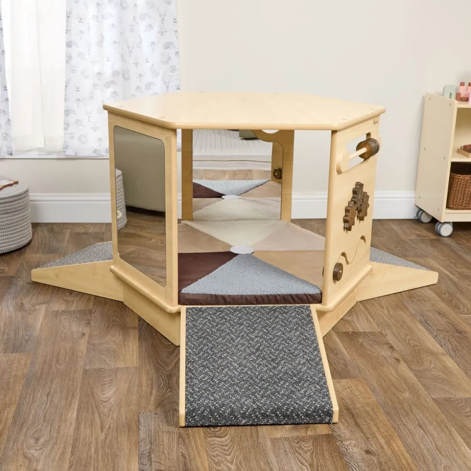 Millhouse™ Magic Mirror Den with Pad and Ramps