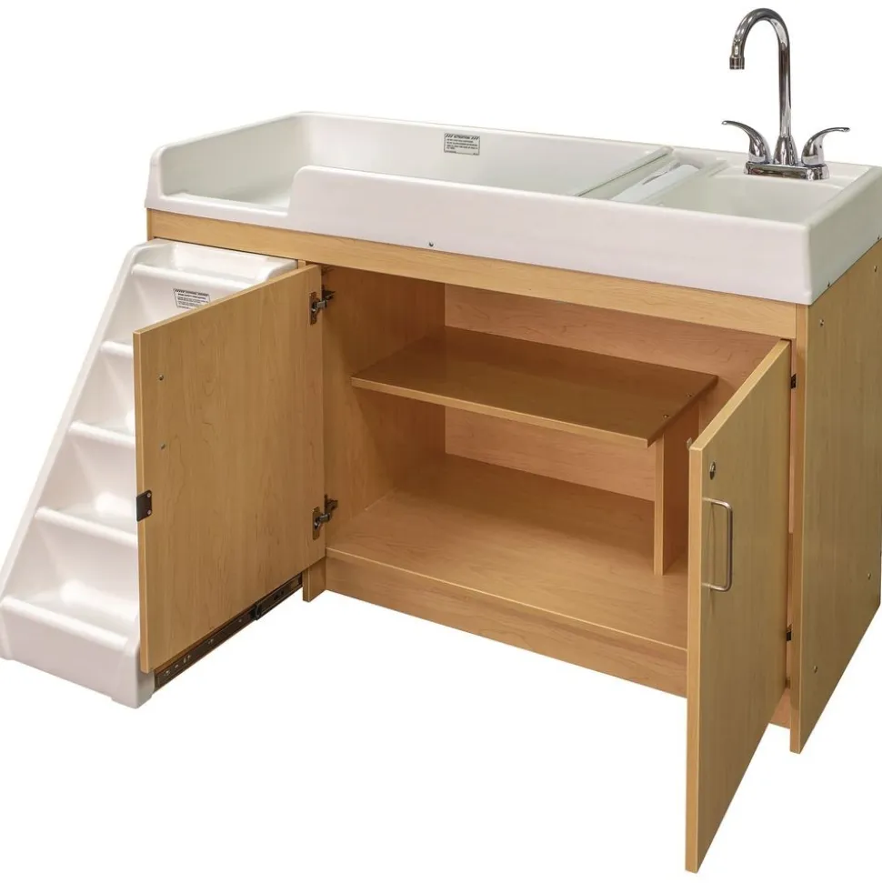 Walkup Changing Center - Maple/Maple