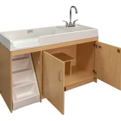 Walkup Changing Center - Maple/Maple